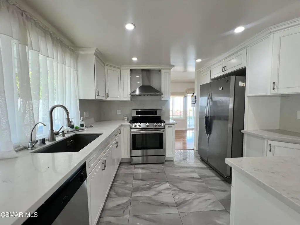 3587 Sweetwood Street, Simi Valley, CA — listing photo 1