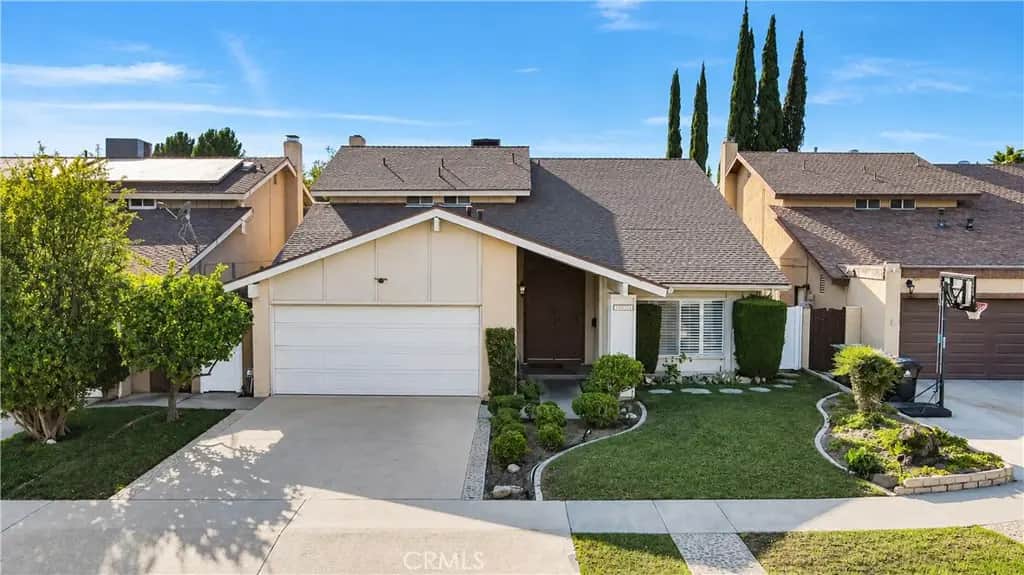 5521 Goodland Avenue, Valley Village, CA — listing photo 1