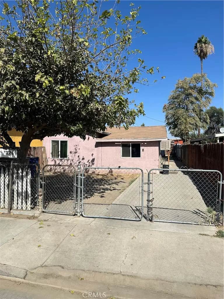 226 E 7th, Bakersfield, CA — listing photo 1