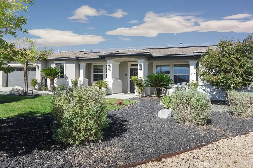 5635 Bobbie Avenue, Palmdale, CA — listing photo 1