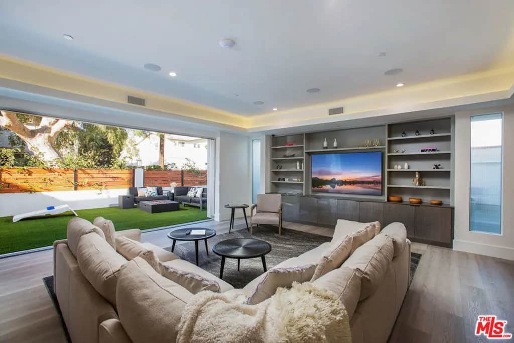 6064 Saturn Street, Los Angeles, CA — listing photo 1