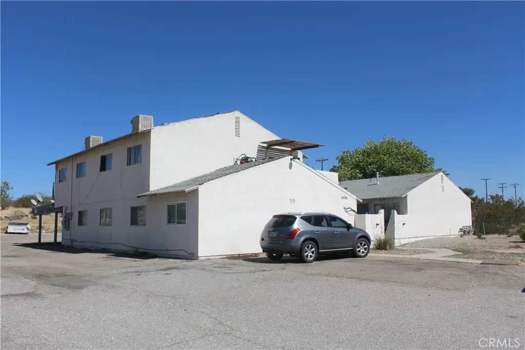 16395 Village, Victorville, CA — listing photo 1