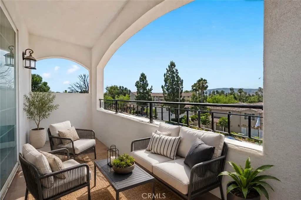 1755 Heywood, Simi Valley, CA — listing photo 1