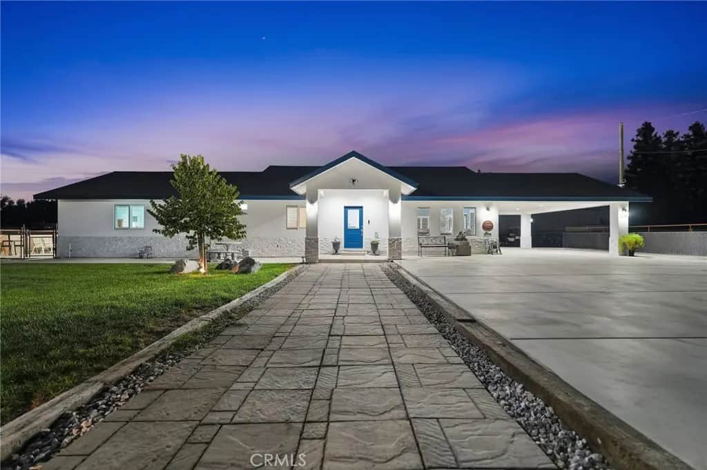 1644 W Marinette Avenue, Exeter, CA — listing photo 1