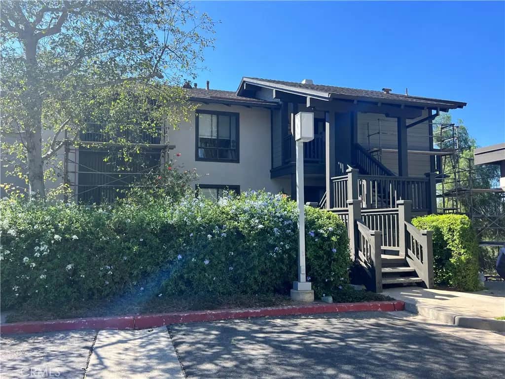 31 La Serena, Irvine, CA — listing photo 1