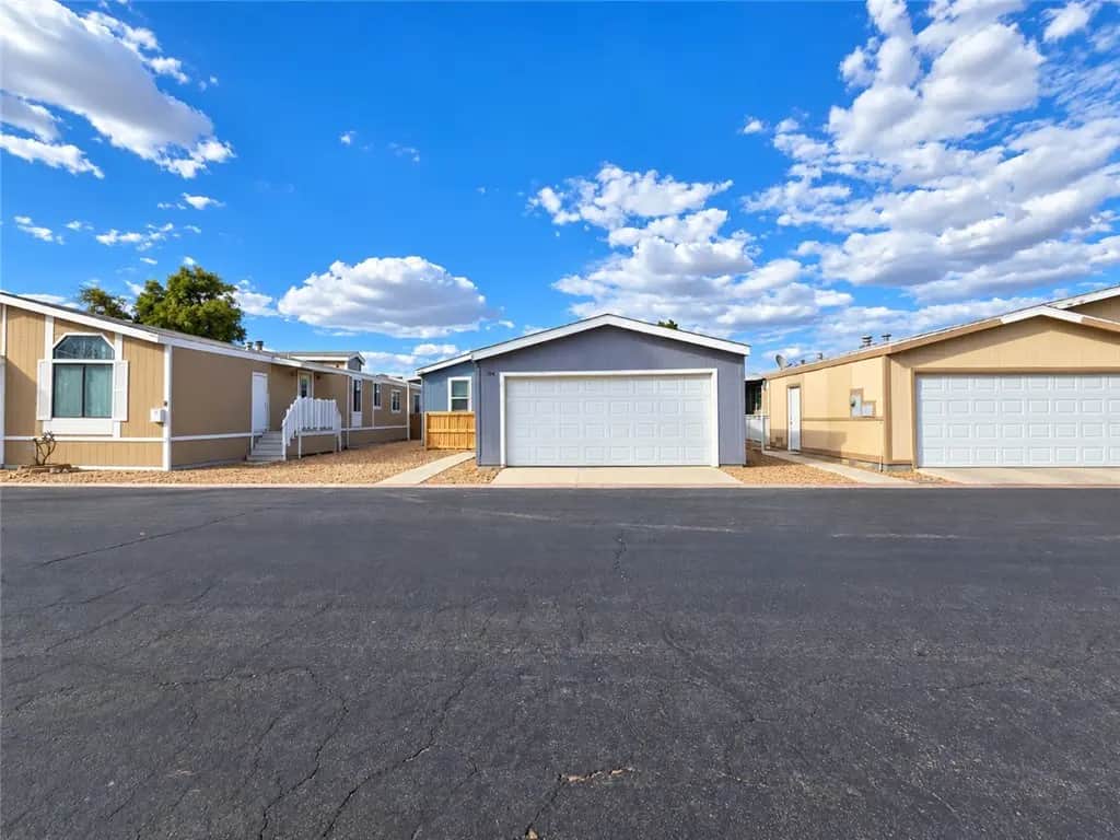 80 E Dawes Street 104, Perris, CA — listing photo 1