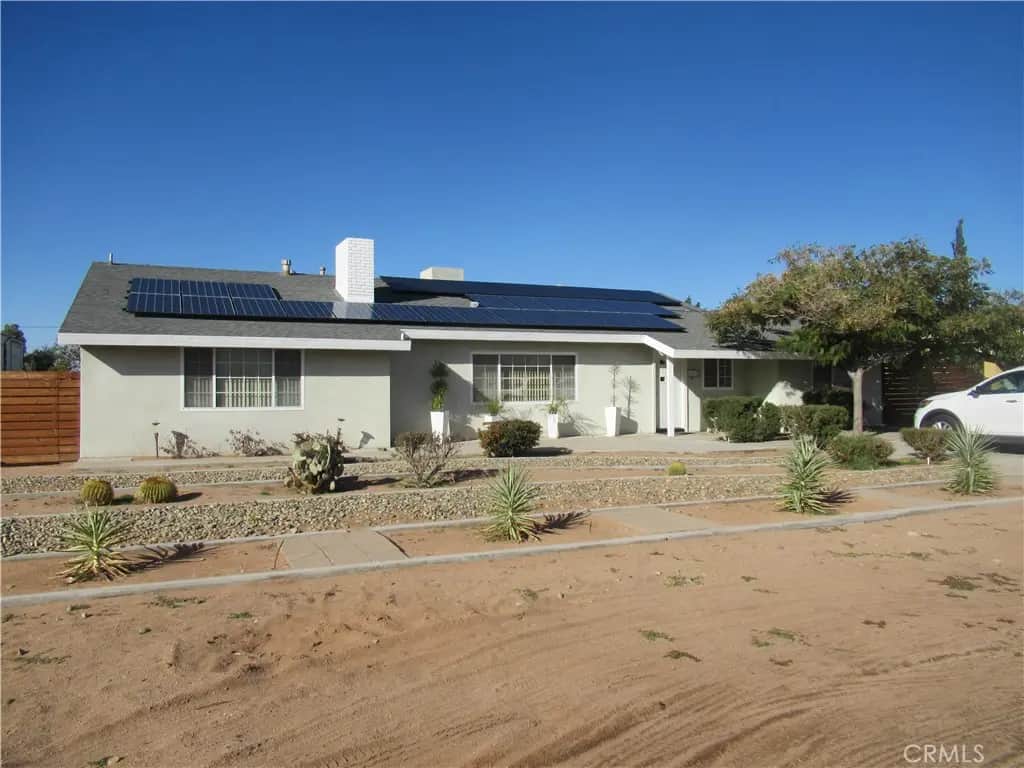 21918 Esaws Avenue, Apple Valley, CA — listing photo 1