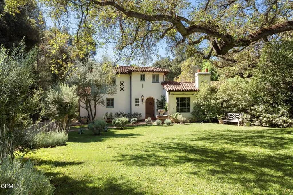 2062 New York Drive, Altadena, CA — listing photo 1