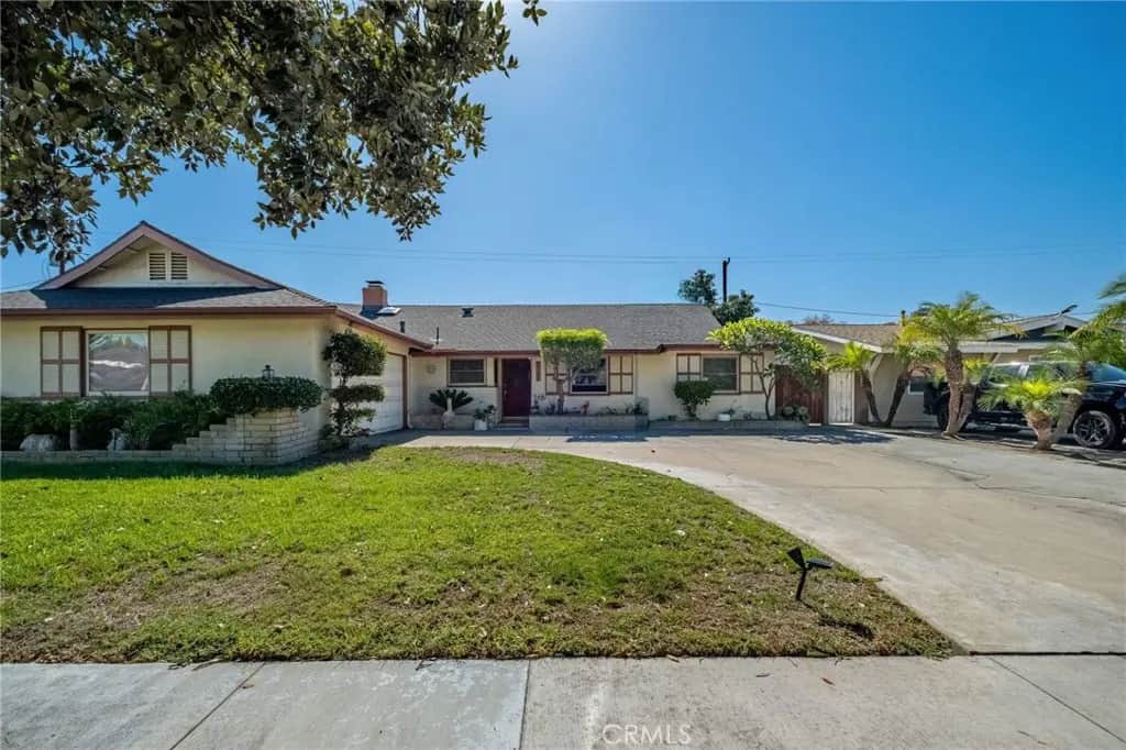 2650 E Sycamore, Anaheim, CA — listing photo 1