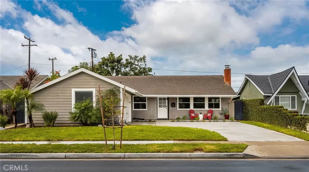 17751 Lewis, Huntington Beach, CA — listing photo 1
