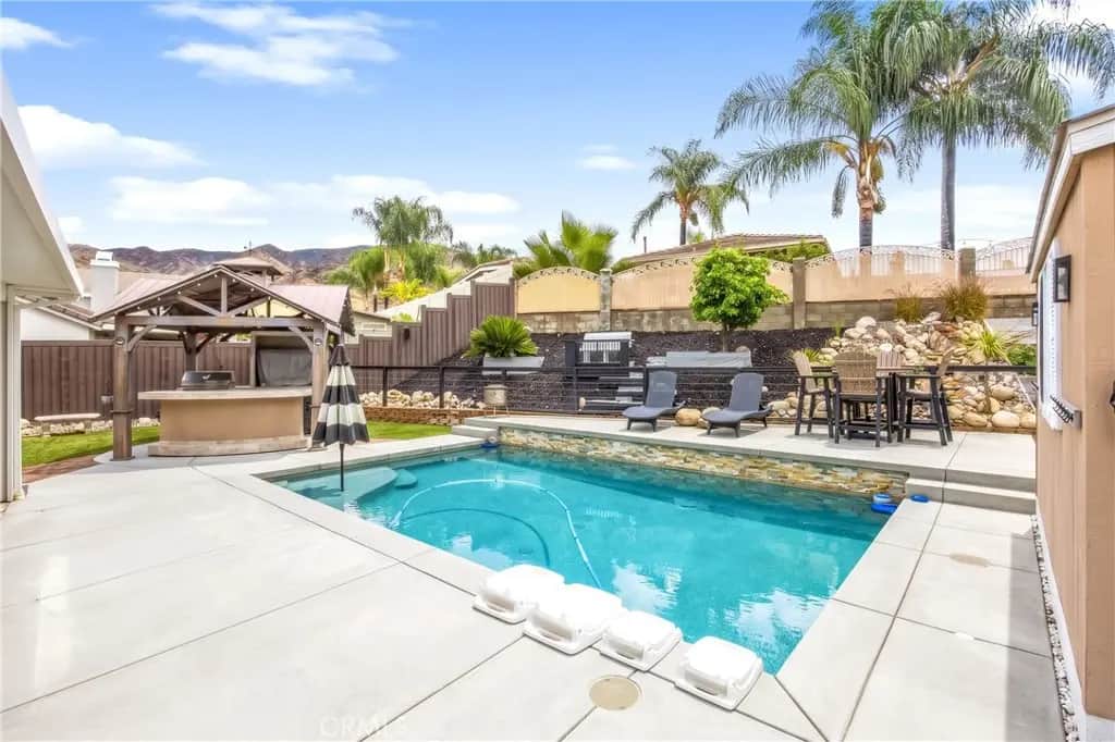 7903 San Benito, Highland, CA — listing photo 1