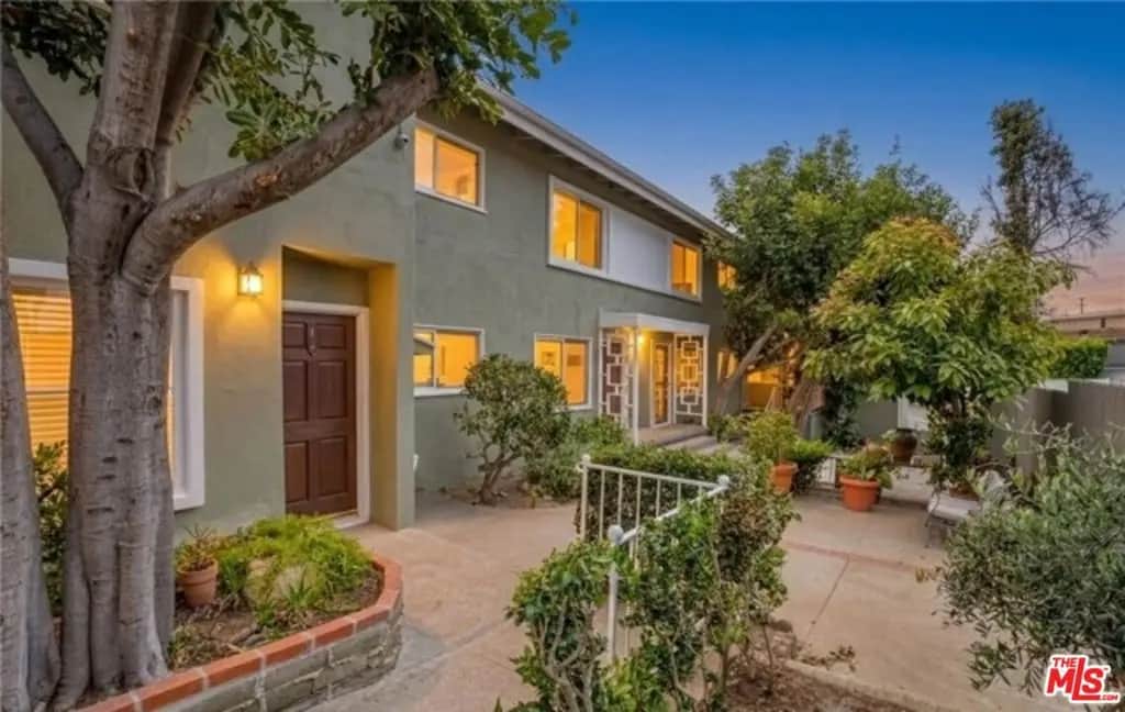 16144 W Sunset Boulevard 4, Pacific Palisades, CA — listing photo 1