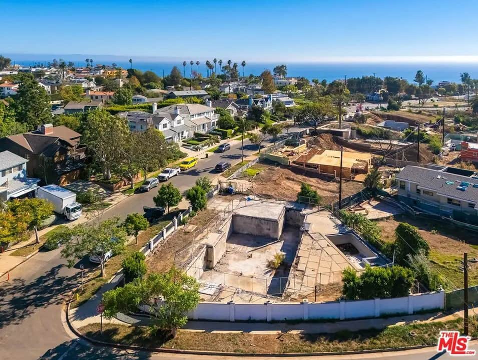 541 Almar Avenue, Pacific Palisades, CA — listing photo 1