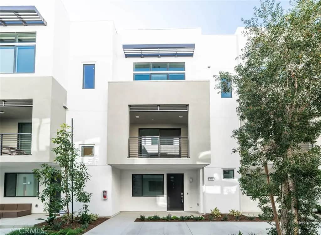 331 Lodestar, Tustin, CA — listing photo 1