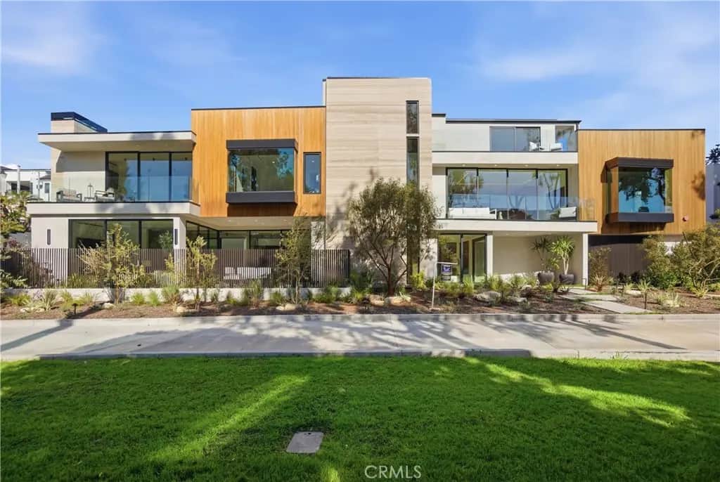 400 Heliotrope, Corona Del Mar, CA — listing photo 1