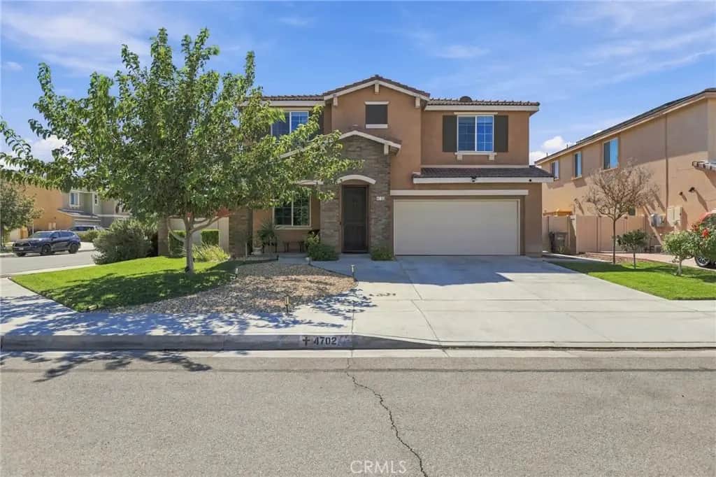 4702 W Jewel, Lancaster, CA — listing photo 1