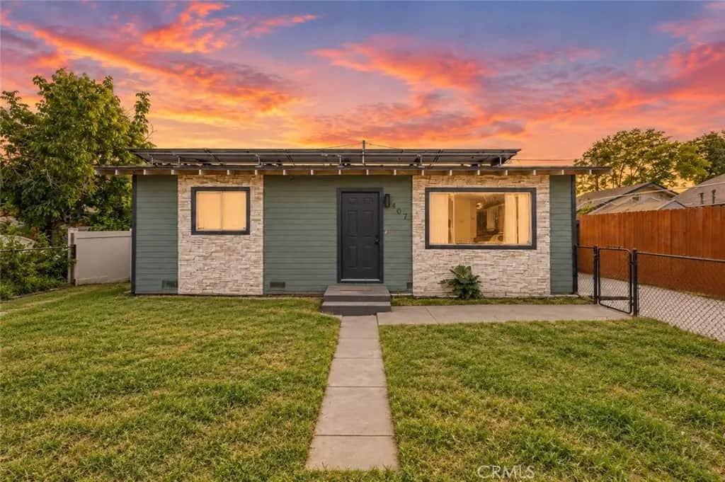 407 2nd Avenue, Visalia, CA — listing photo 1