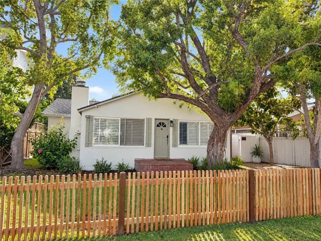 275 Flower, Costa Mesa, CA — listing photo 1