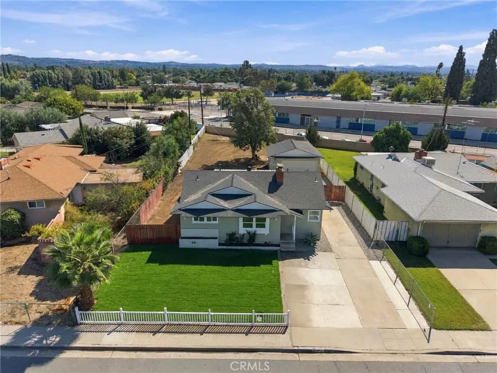 6072 Grand Avenue, Riverside, CA — listing photo 1