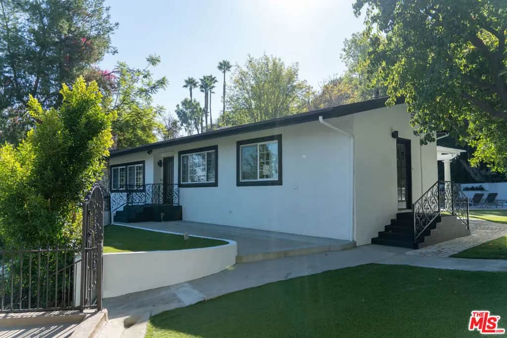 17856 Cathedral Place, Encino, CA — listing photo 1