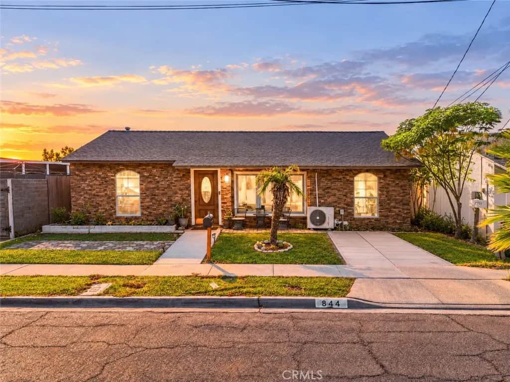 844 Bonsall, San Diego, CA — listing photo 1