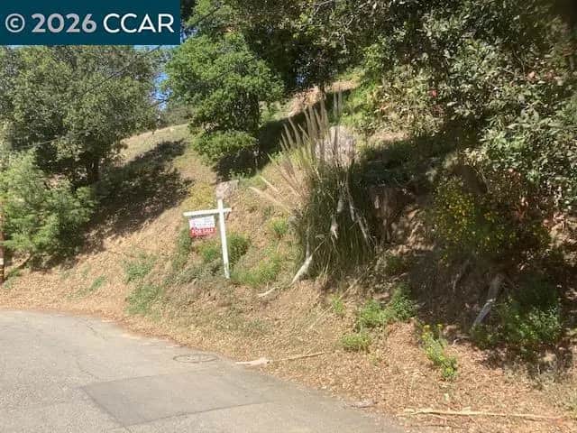 0000 Woodrow Drive, Oakland, CA — listing photo 1