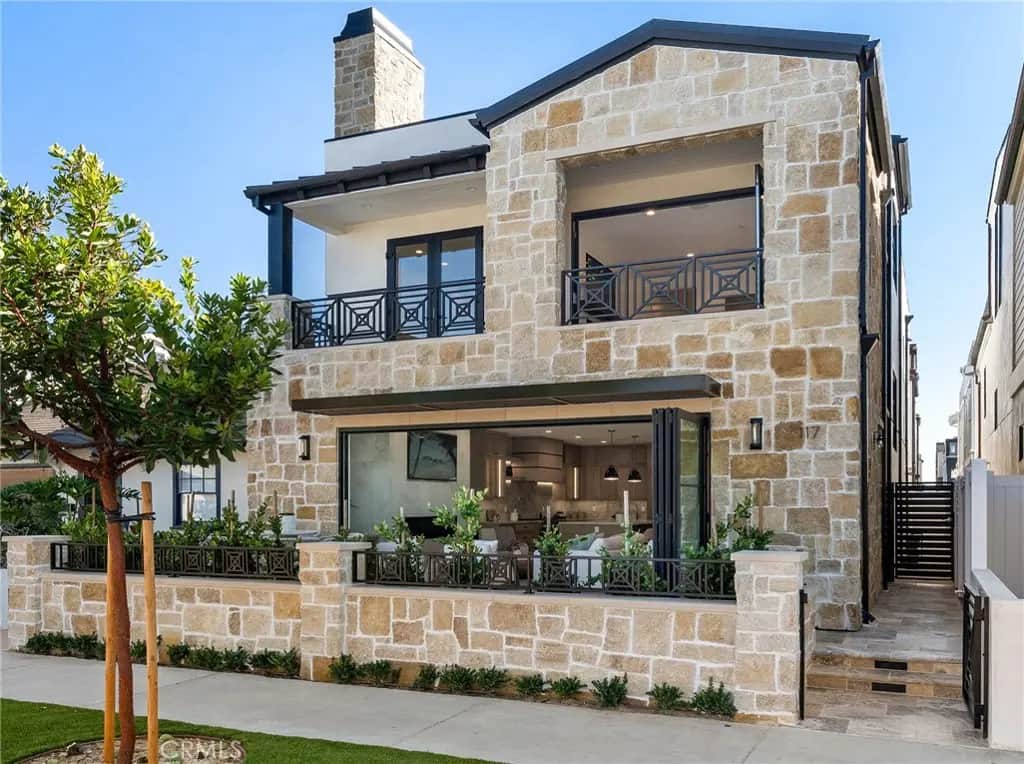 117 E Bay, Newport Beach, CA — listing photo 1