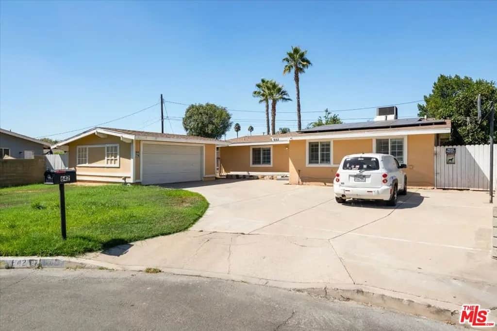 642 N Pine Avenue, Rialto, CA — listing photo 1