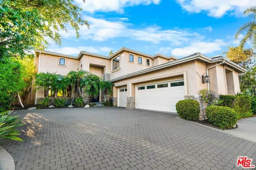 10445 Amberwood Lane, Porter Ranch, CA — listing photo 1