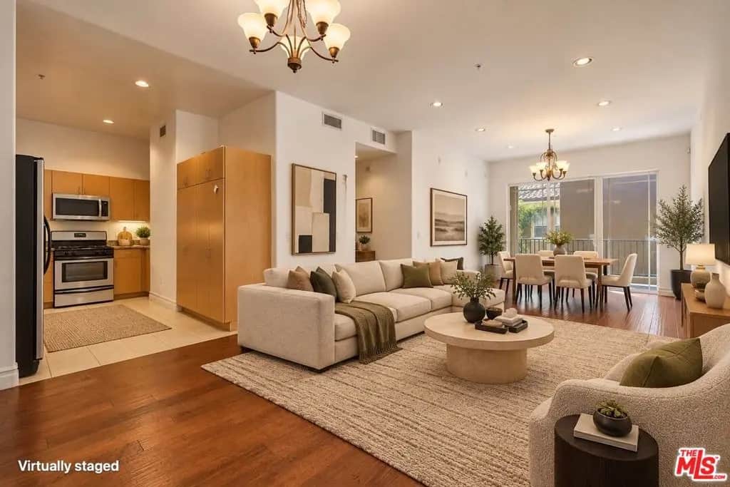 917 S New Hampshire Avenue 414, Los Angeles, CA — listing photo 1
