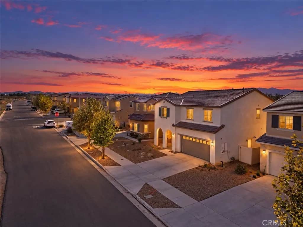 10824 Quarter Horse, Hesperia, CA — listing photo 1