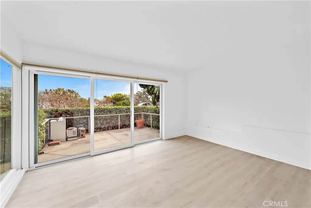 182 Cliff Drive, Laguna Beach, CA — listing photo 1