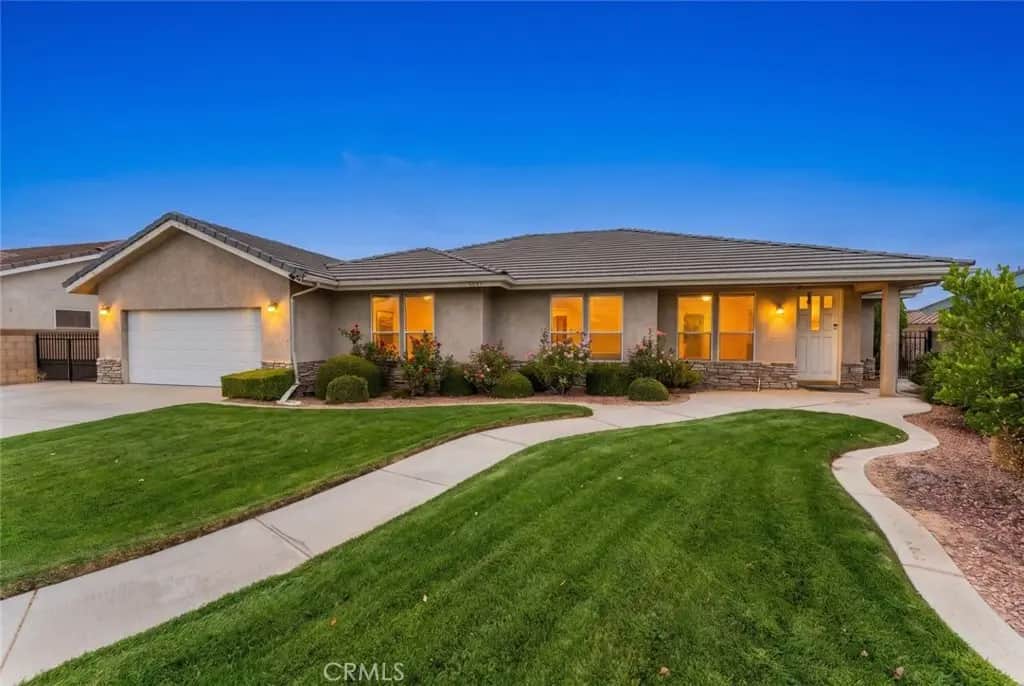 3851 W Avenue J15, Lancaster, CA — listing photo 1