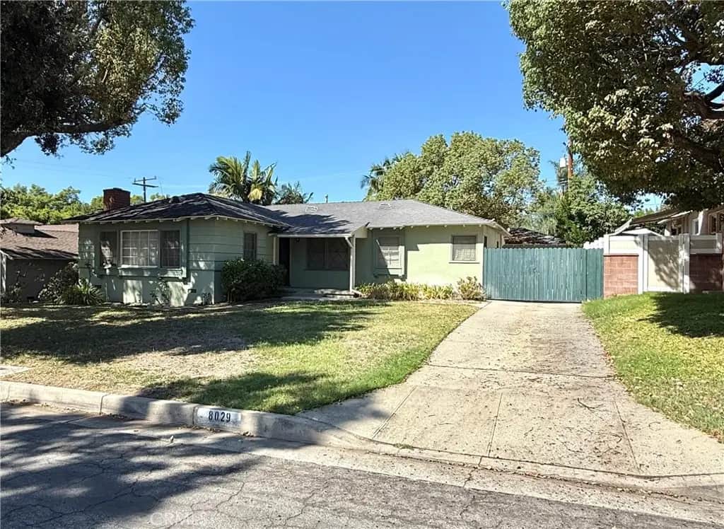 8029 Sargent, Whittier, CA — listing photo 1
