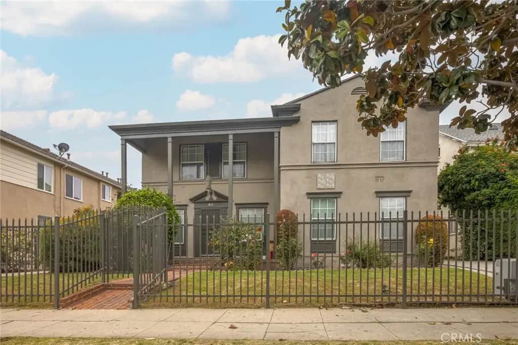 913 S Wilton Place, Los Angeles, CA — listing photo 1