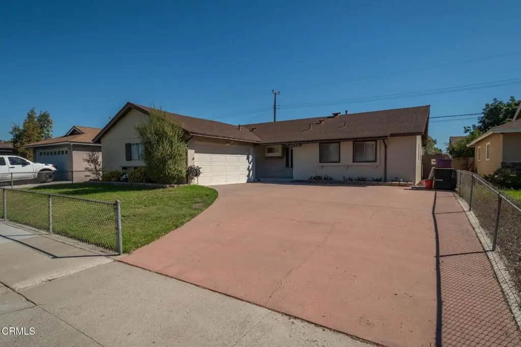 1172 Eston Street W, Camarillo, CA — listing photo 1