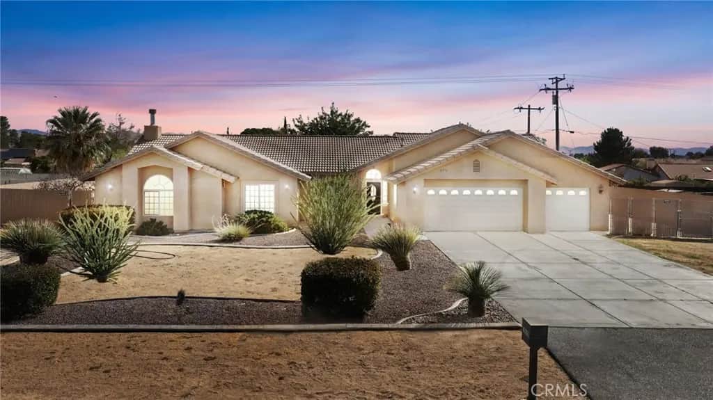 19979 Seneca, Apple Valley, CA — listing photo 1