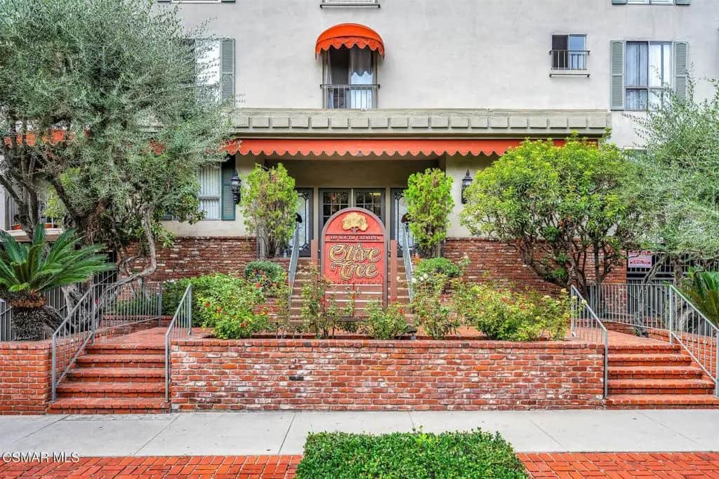 339 S Catalina Avenue 212, Pasadena, CA — listing photo 1