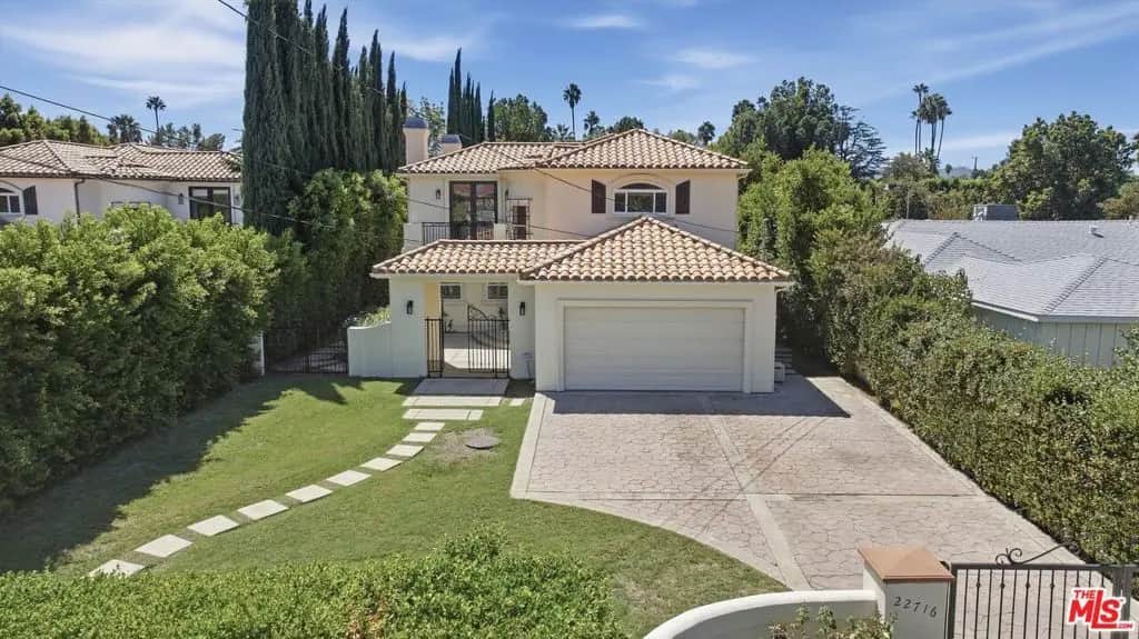 22716 Sylvan Street, Woodland Hills, CA — listing photo 1