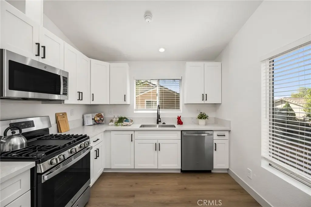 1122 Mirada, Perris, CA — listing photo 1