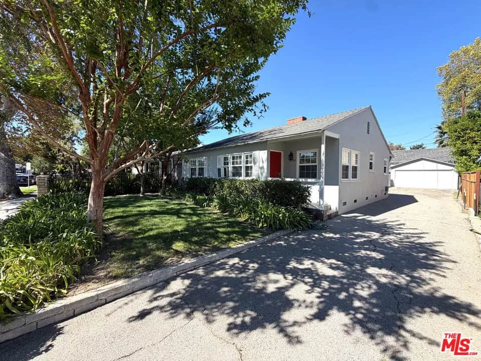 10739 Aqua Vista Street, North Hollywood, CA — listing photo 1