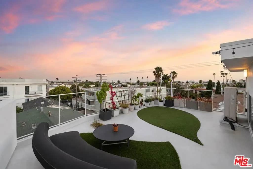 1244 14th Street E, Santa Monica, CA — listing photo 1
