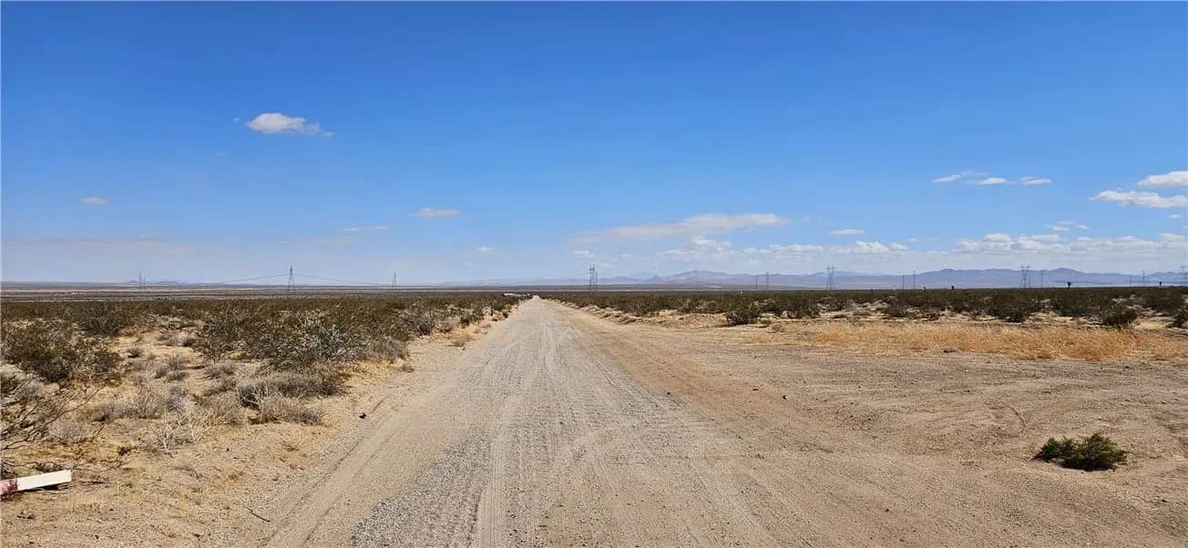 802 Princess Pat Mine Rd., Adelanto, CA — listing photo 1
