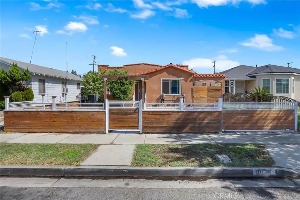 8628 San Juan Avenue, South Gate, CA — listing photo 1