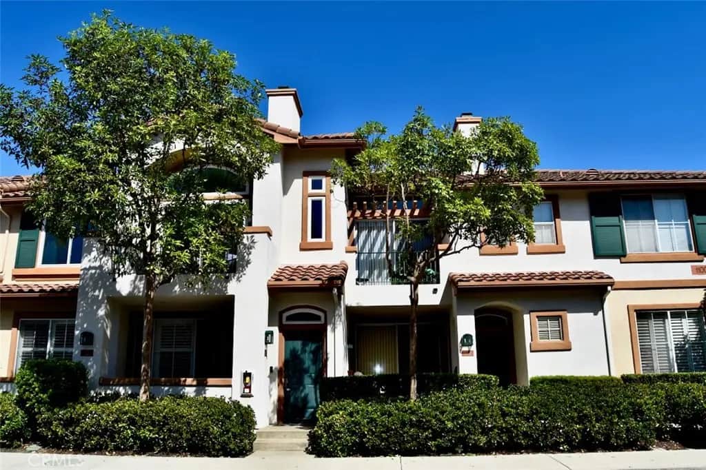 1103 Solvay Aisle, Irvine, CA — listing photo 1