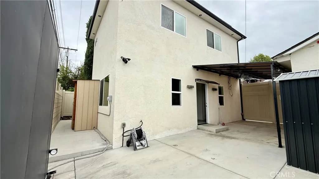 16135 Tupper St, North Hills, CA — listing photo 1