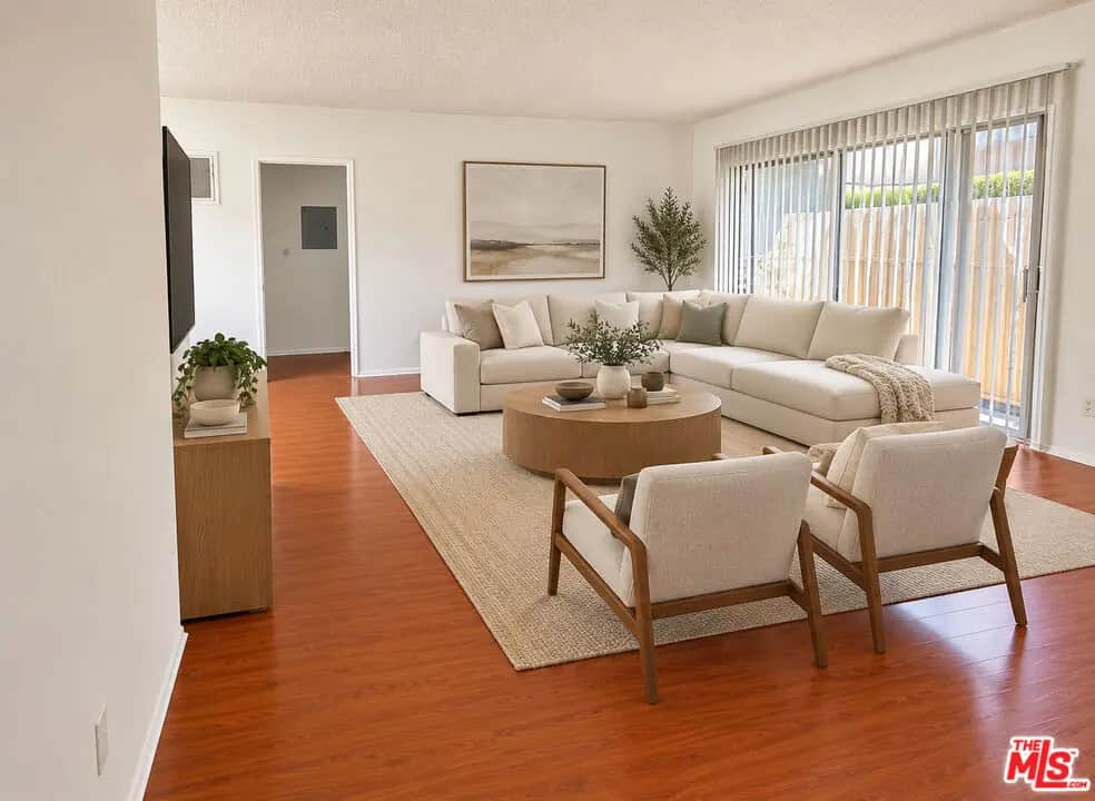18444 Collins Street 9, Tarzana, CA — listing photo 1
