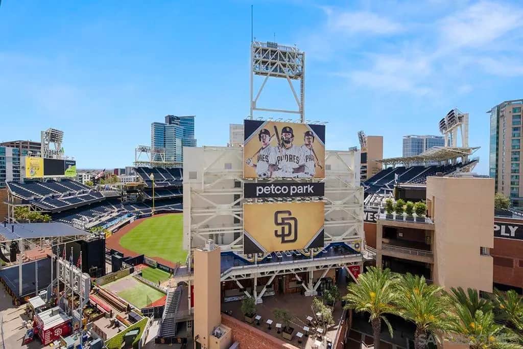 325 7th Avenue 905, San Diego, CA — listing photo 1