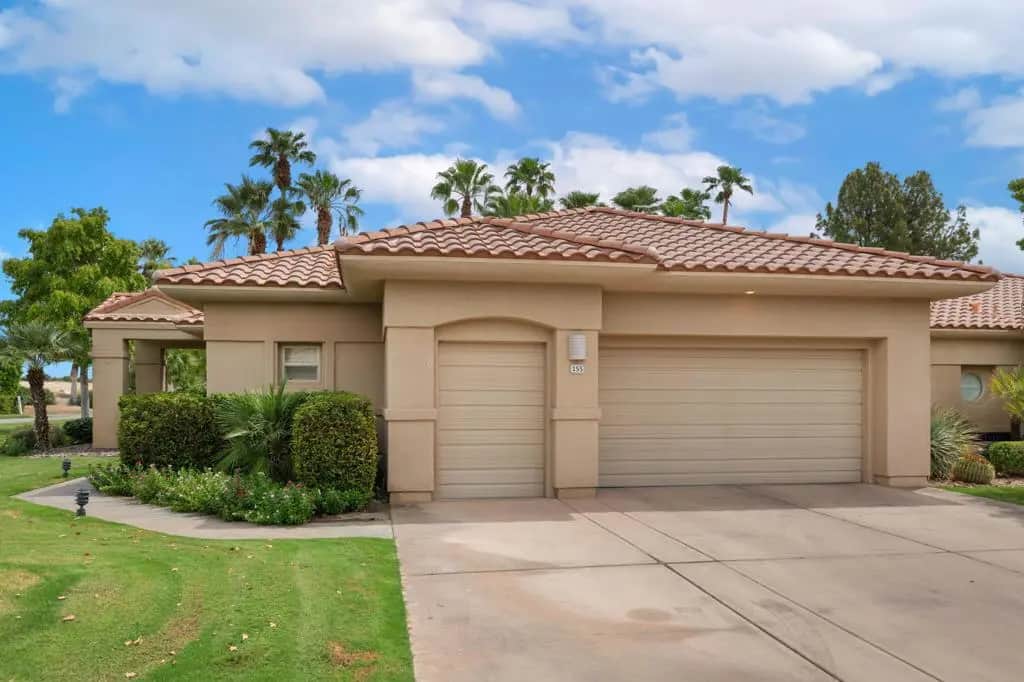 155 Kavenish Drive, Rancho Mirage, CA — listing photo 1