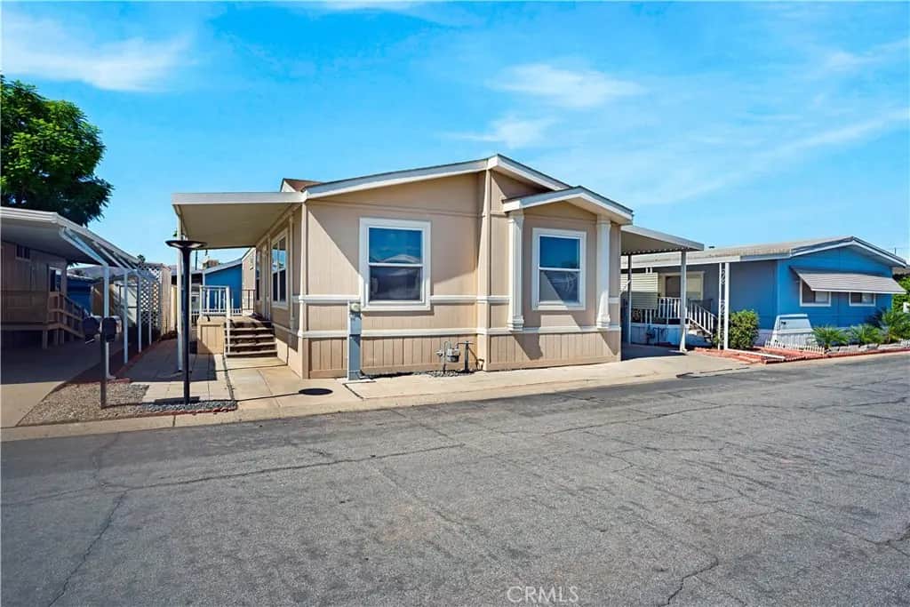 27150 Shadel 175, Menifee, CA — listing photo 1